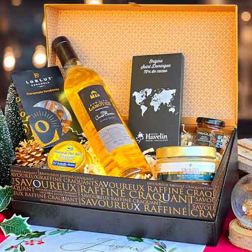 Christmas Cheer Wine N Gourmet Hamper