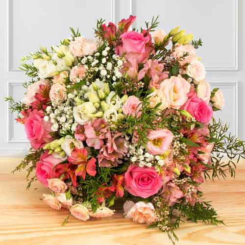 Deliver Valentine’s Flowers For Her | Love Roses N Seasonal Floral Mix 