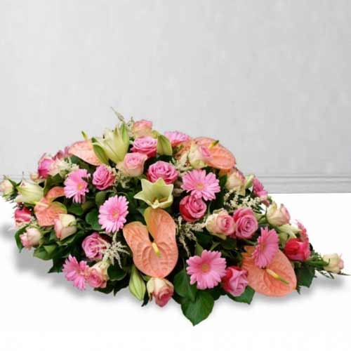 Traditional Casket-Flowers For Funeral Delivery